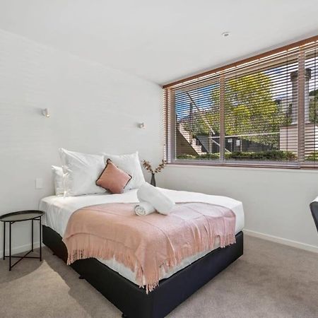Tranquil Modern Studio Queenstown Extérieur photo