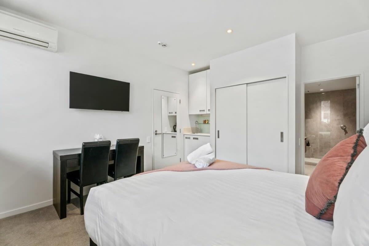 Tranquil Modern Studio Queenstown Extérieur photo