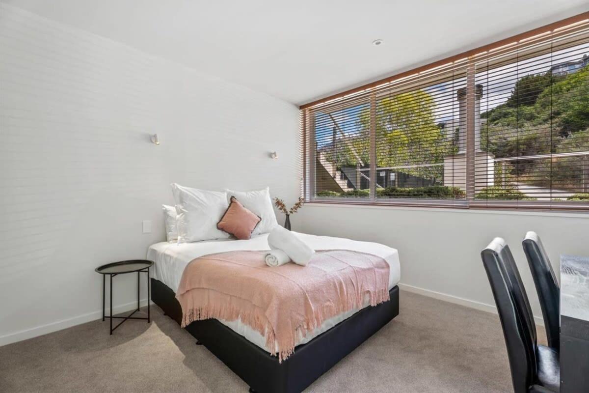 Tranquil Modern Studio Queenstown Extérieur photo
