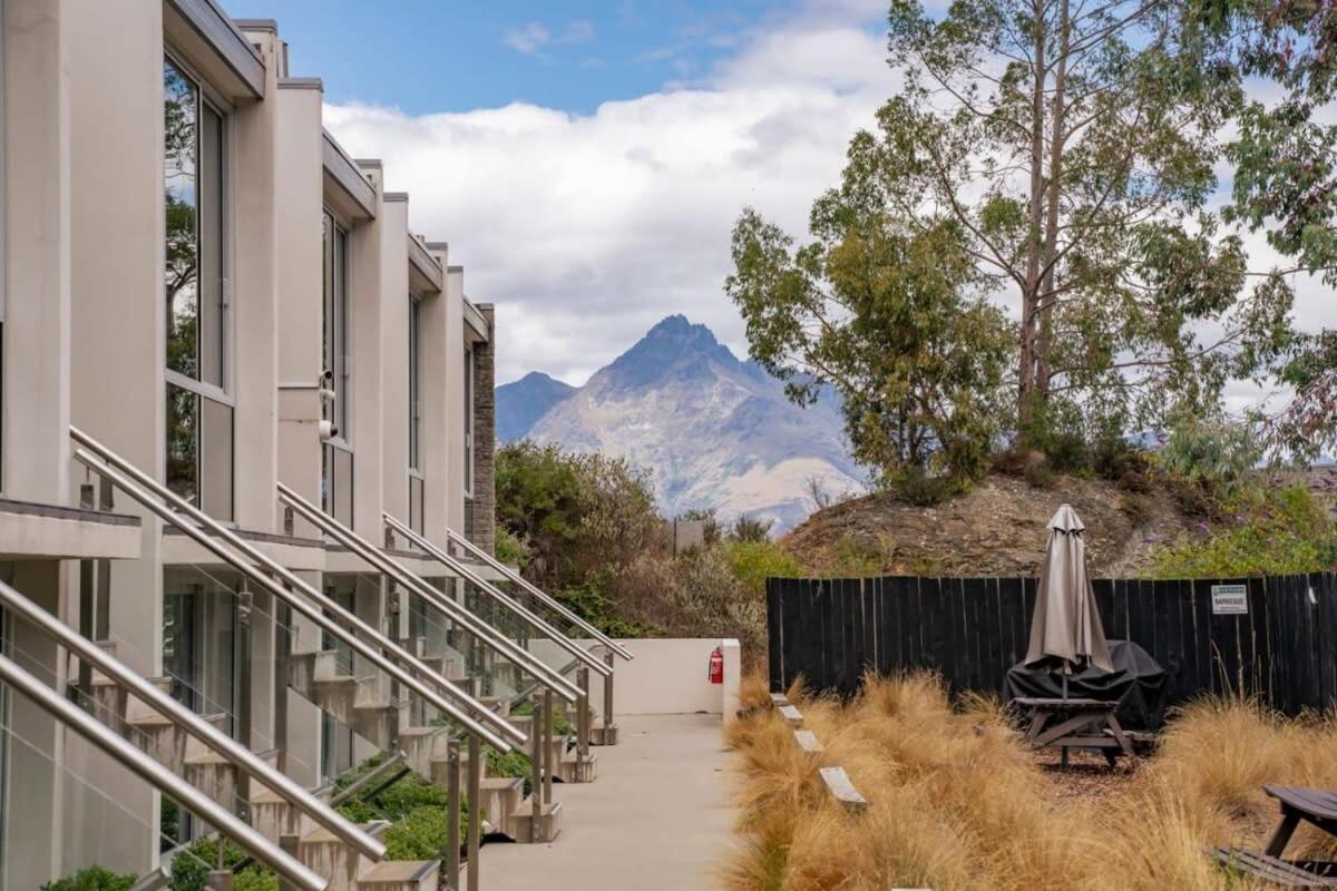 Tranquil Modern Studio Queenstown Extérieur photo