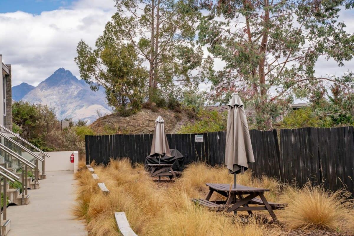 Tranquil Modern Studio Queenstown Extérieur photo